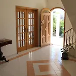 Coelho By Trip2portugal Ольян